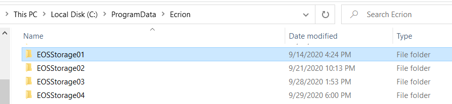 Storage folder backup showing EOSStorage01-04 folders in File Explorer